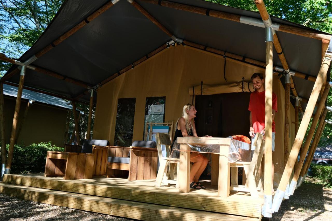 Camping De La Foret Seasonova Sillé-le-Guillaume Zewnętrze zdjęcie